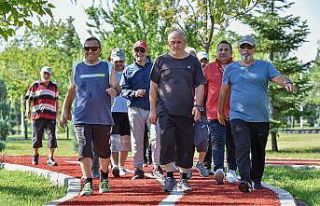 Başkentliler güne büyükşehir parklarında sabah...