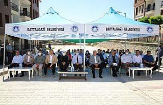 Battalgazi’deki depremzedeler köy tipi evlerine...