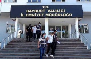 Bayburt’ta silahlı kavga olayına karışan abi,...