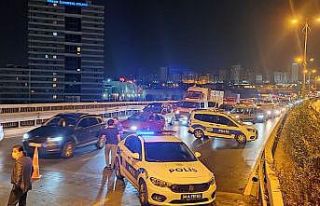 Bayrampaşa O - 3’te zincirleme trafik kazası:...