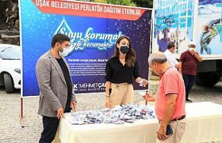 Belediye ekipleri vatandaşlara perlatör dağıttı