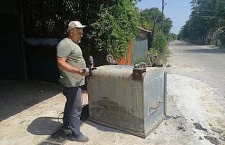 Belediye ekipleri yapmayınca iş vatandaşa düştü