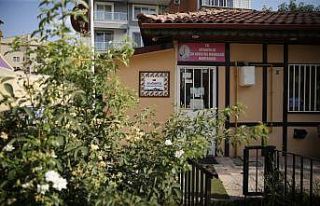Belediyeden bir ilk, çiniler artık tabelaları süslüyor