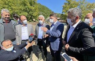 Binali Yıldırım; selin vurduğu Zafer köyünde