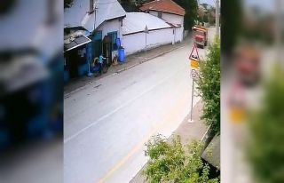 Bisikletli çocuğun kamyonun altında kaldığı...