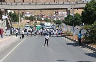 Bitlis’te tekerlekli kayak yarışması