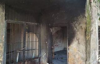 Boş dükkanda çıkan yangın korkuttu