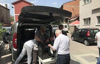 Bozüyük’te mahalle sakinlerinden aşure ikramı