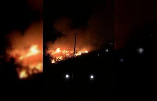 Bozyazı’da yerleşim alanında çıkan yangın...