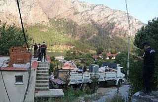 Burdur’da yangın nedeniyle bir mahalleye tahliye