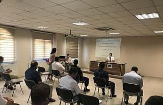 Burhaniye’de muhtarlar için eğitim semineri düzenlendi