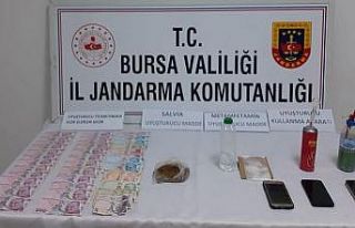 Bursa’da uyuşturucu operasyonu; 3 gözaltı
