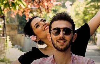 Bursalı gencin şarkısını 3 günde 1 milyon kişi...