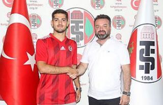 Bursaspor’un genç oyuncusu Berat Altındiş Turgutluspor’da