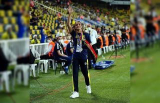 Buse Naz Çakıroğlu Kadıköy’de