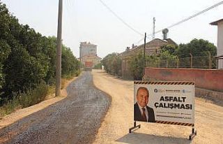 Büyükşehirden Finike’de asfalt çalışması