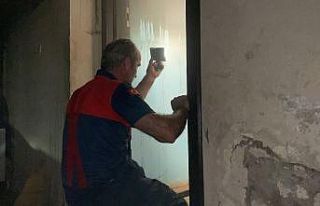 Buzdolabından çıkan yangın evi küle çevirdi