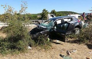 Çanakkale’de takla atan otomobildeki 3 kişi yaralandı