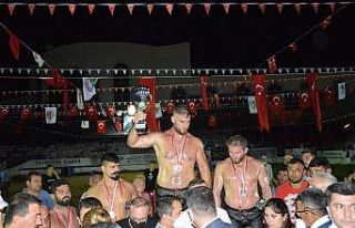 Çardak Yağlı Pehlivan Güreşleri’nde başpehlivan...