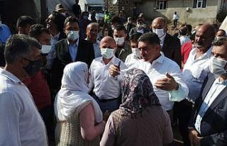 Çelebi: “Taşlıçay ilçemizde yaraları saracağız”