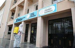 Çiğli’de okullara dezenfekte