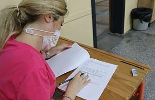 Çınar Çocuk Evi öğretmen adayları yazılı sınavda...