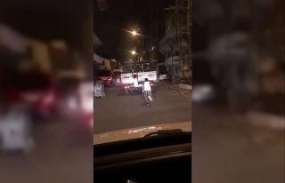 Çocukların tehlikeli eğlencesi cep telefonu kamerasına...
