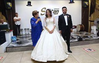 Çomaklı ve Güngör ailelerinin mutlu günü