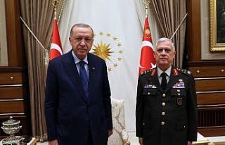 Cumhurbaşkanı Erdoğan, emekliye ayrılan Orgeneral...