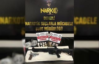 Denizli’de 15 sokak satıcısı çok sayıda madde...