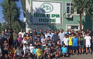 Deplasman organizasyonlarında sporculara kitap okuma...