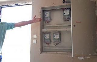 Deprem konutlarında ne var ne yok çaldılar geride...