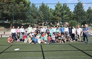 Derinceli çocuklar bir spor alanına daha kavuştu