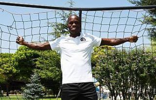 Dever Orgill: “Karakterli oyunculardan kurulu bir...