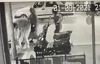 Devrilip sürüklenen motosikletin sürücüsü ve...