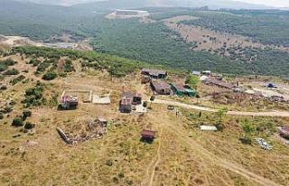 Dilovası’nda kaçak yapılar yıkılıyor