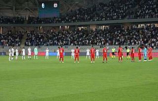 Dinamo Batumi-Sivasspor maçı öncesi yangınlarda...