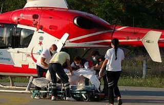 Diyaliz hastası kadın ambulans helikopterle hastaneye...