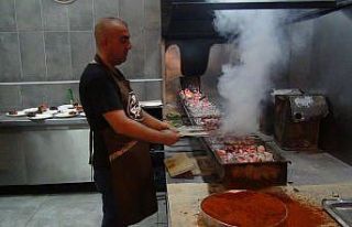 Diyarbakır’ın sıcaklığı vatandaşı ciğer...