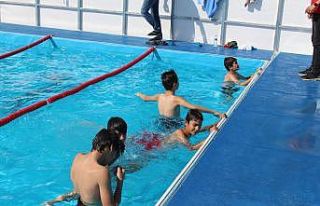 Doğanşehir’e portatif havuz