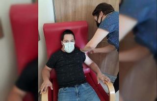 Down sendromlu Yusuf aşı oldu