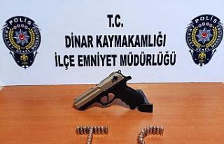 Düğün konvoyunda havaya ateş açan şahsı polis...