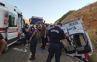 Düğün yolu kazasında yaralıların kimlikleri...