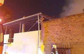 Düğünden çıkıp, takım elbiseyle yangına koştu