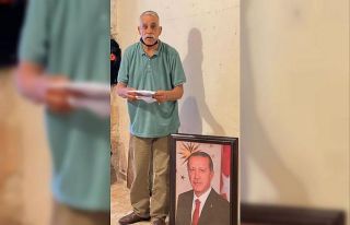Dükkanına Cumhurbaşkanı Erdoğan’ın fotoğrafını...