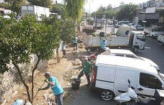 Efeler’de temizlik çalışmaları sanayi sitesiyle...