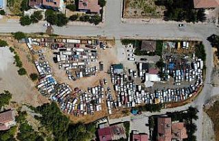 Elazığ’da araç mezarlığı, 60 milyonluk servet...