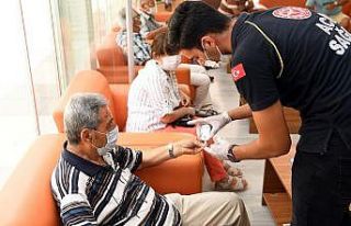 Emekli Evi üyeleri aşırı sıcağa karşı bilgilendirildi