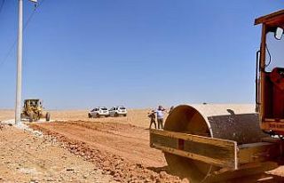 Engelli kardeşler için yol yapılıyor