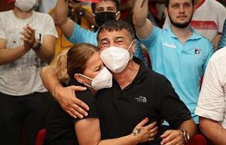 Eray Şamdan’ın babası göz yaşlarını tutamadı